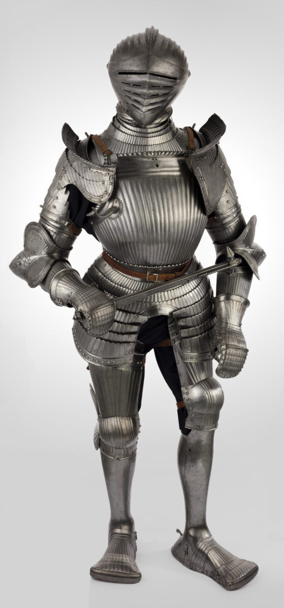 11-Age-of-Armor-press-image-560x1200.jpg